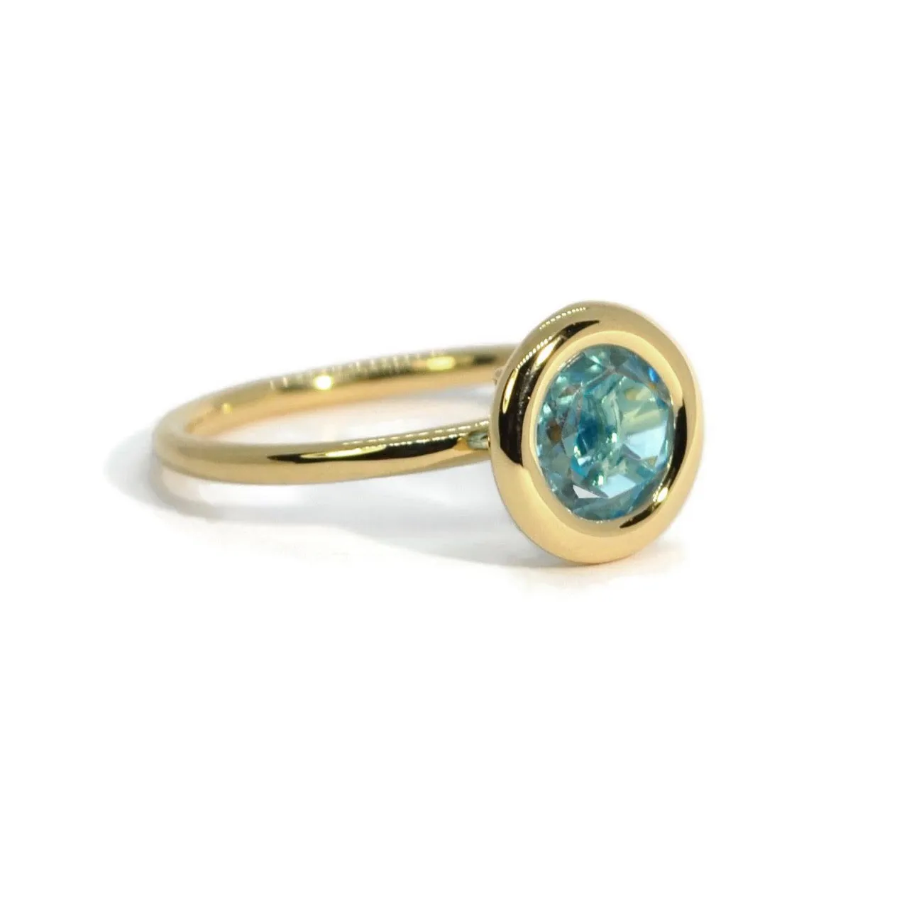 A & Furst - Gaia - Small Stackable Ring with Round Blue Topaz, 18k Yellow Gold