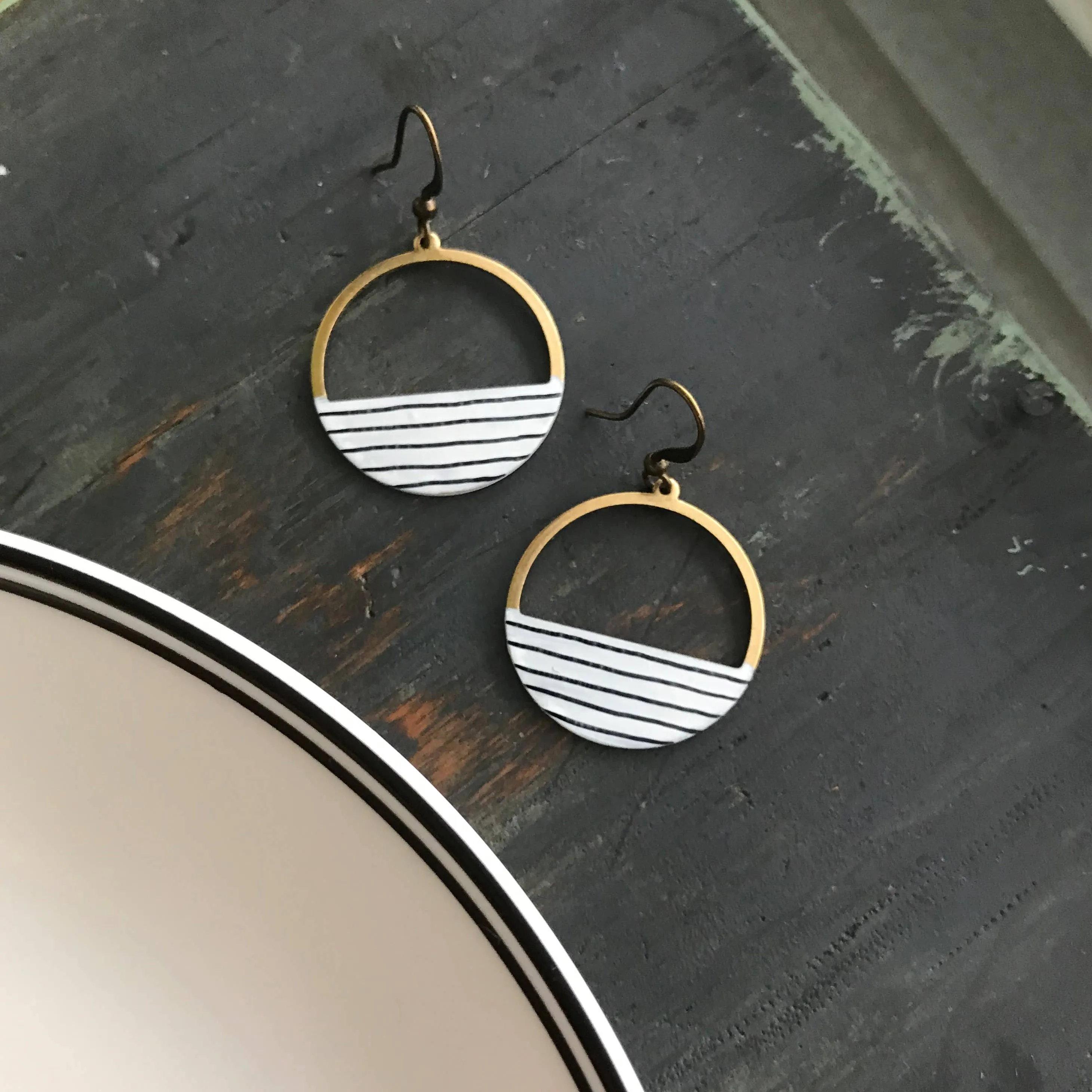 Crescent Hoop Earrings-Pinstripe