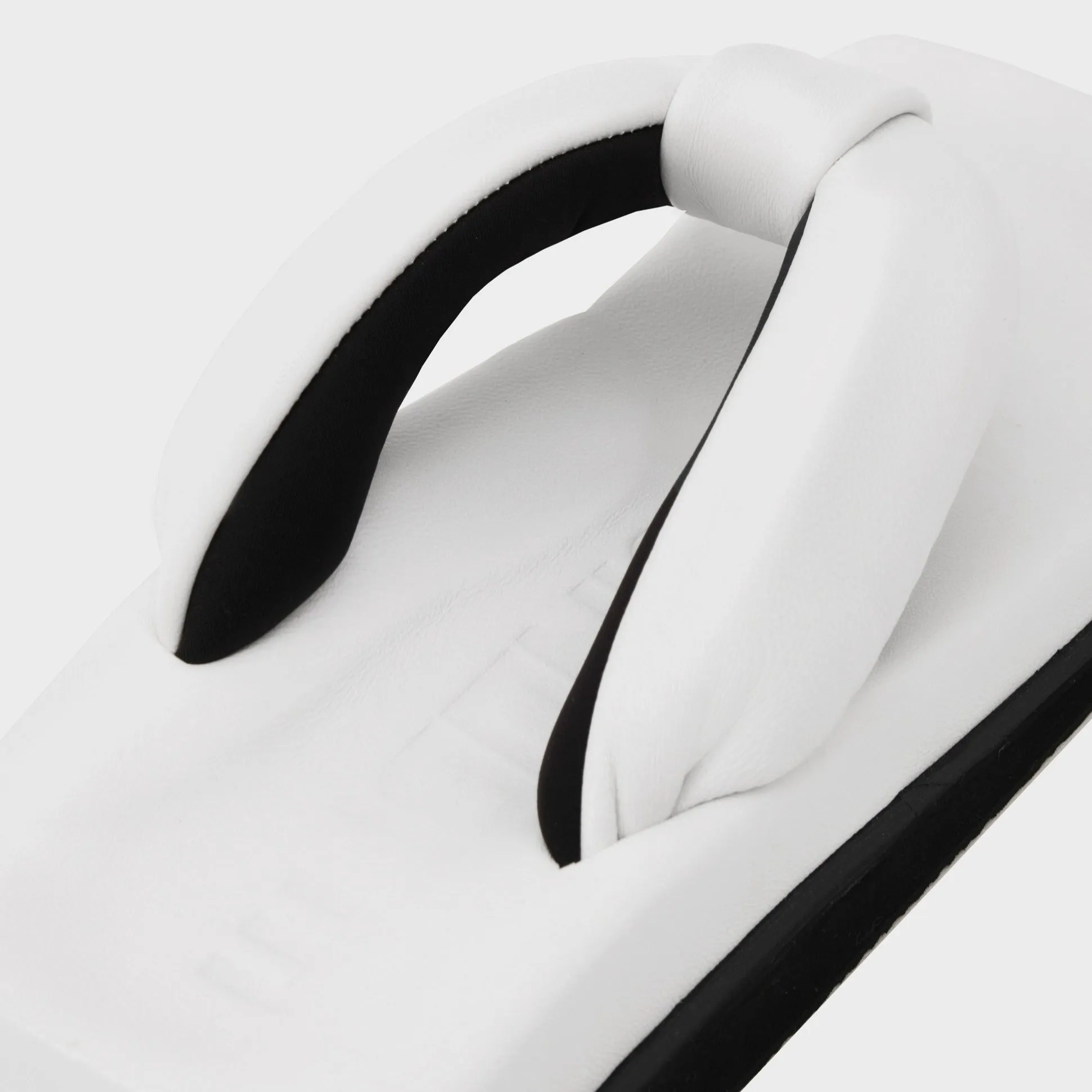 GETA SINGLE WHITE