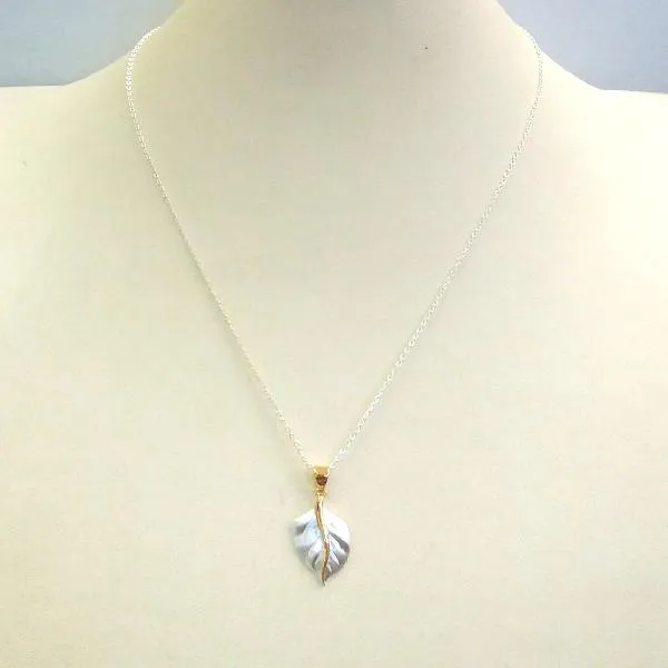 Two-tone Leaf Single Pendant